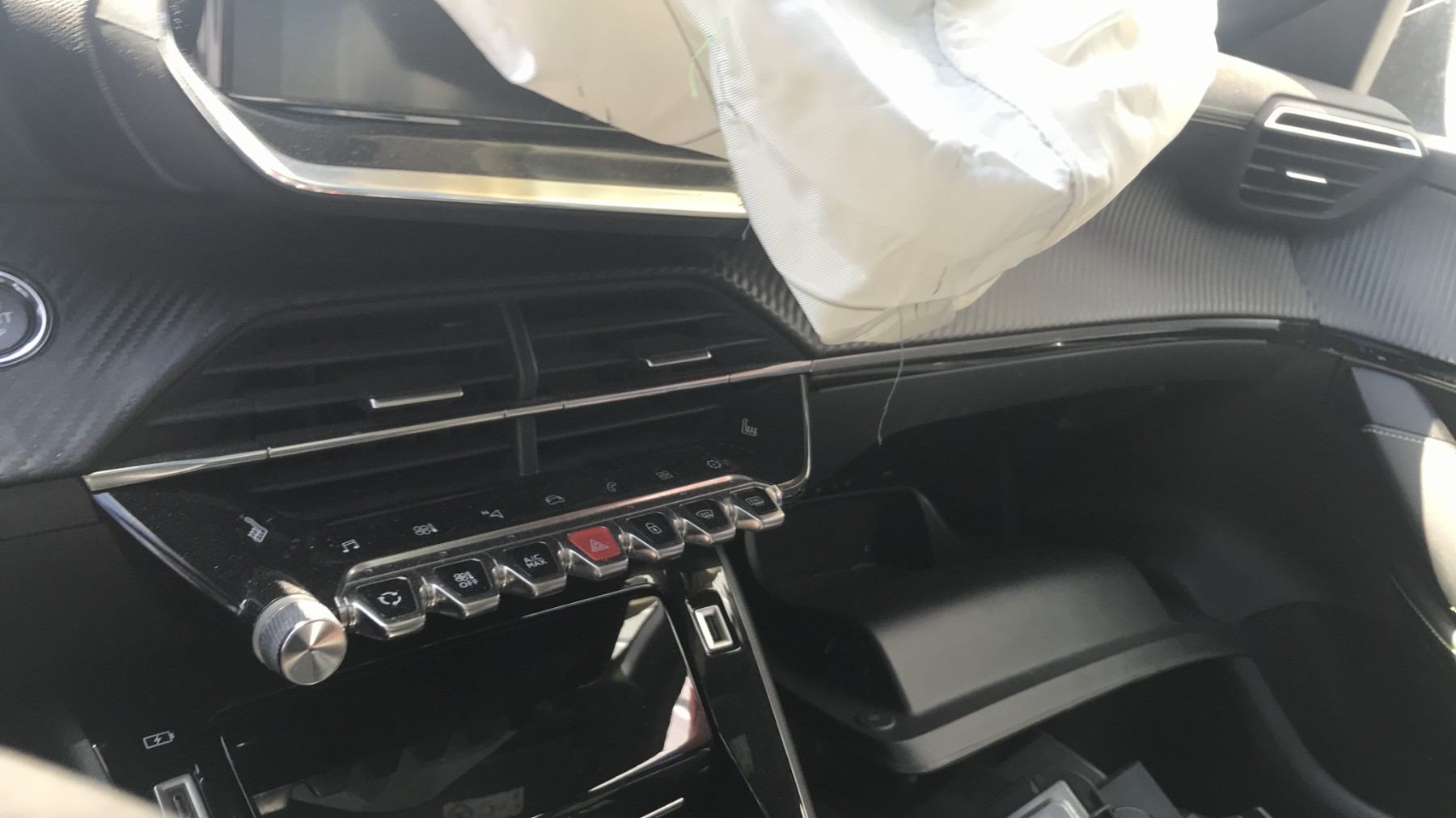 Image PEUGEOT 208 2