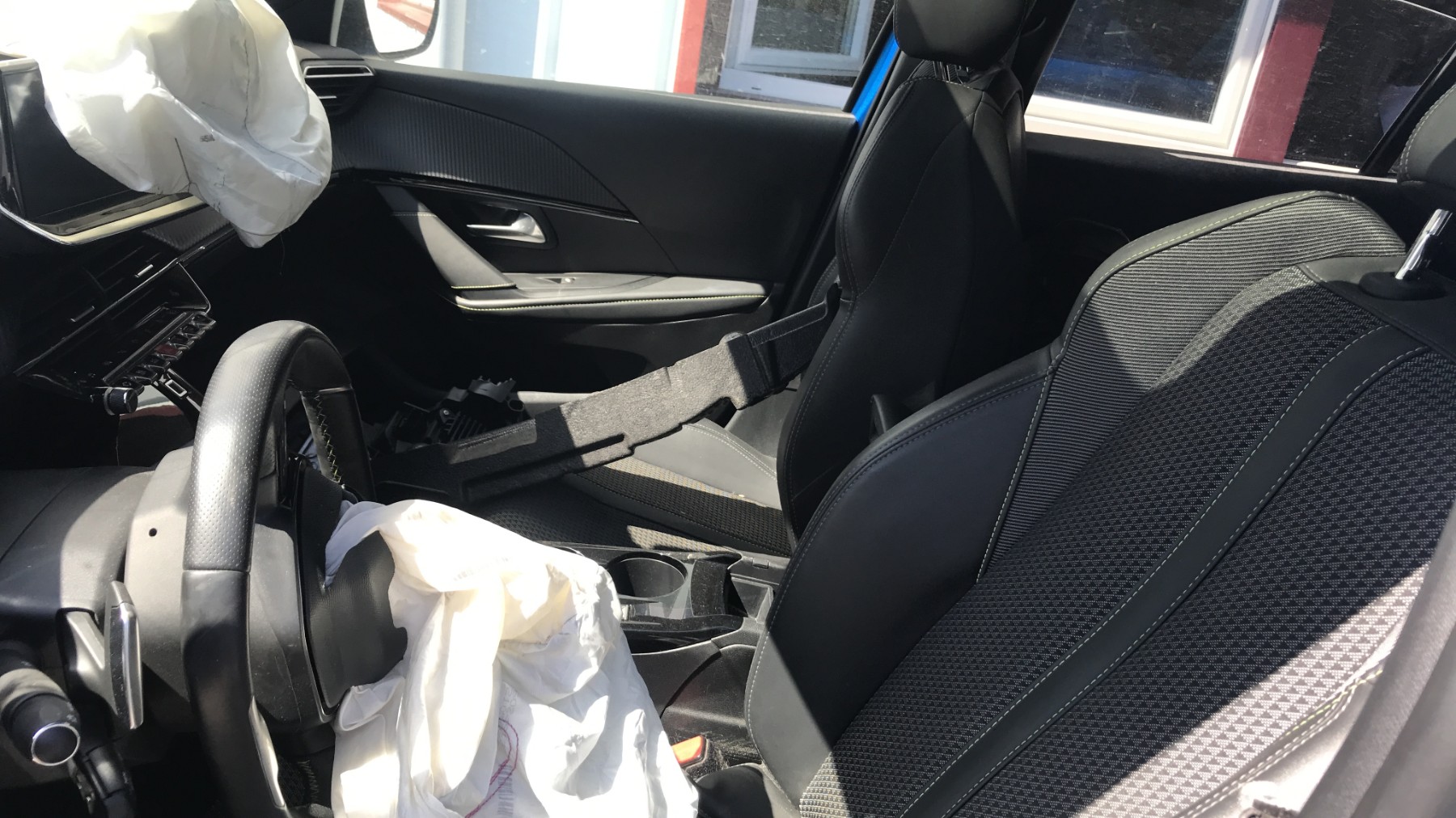 Image PEUGEOT 208 2