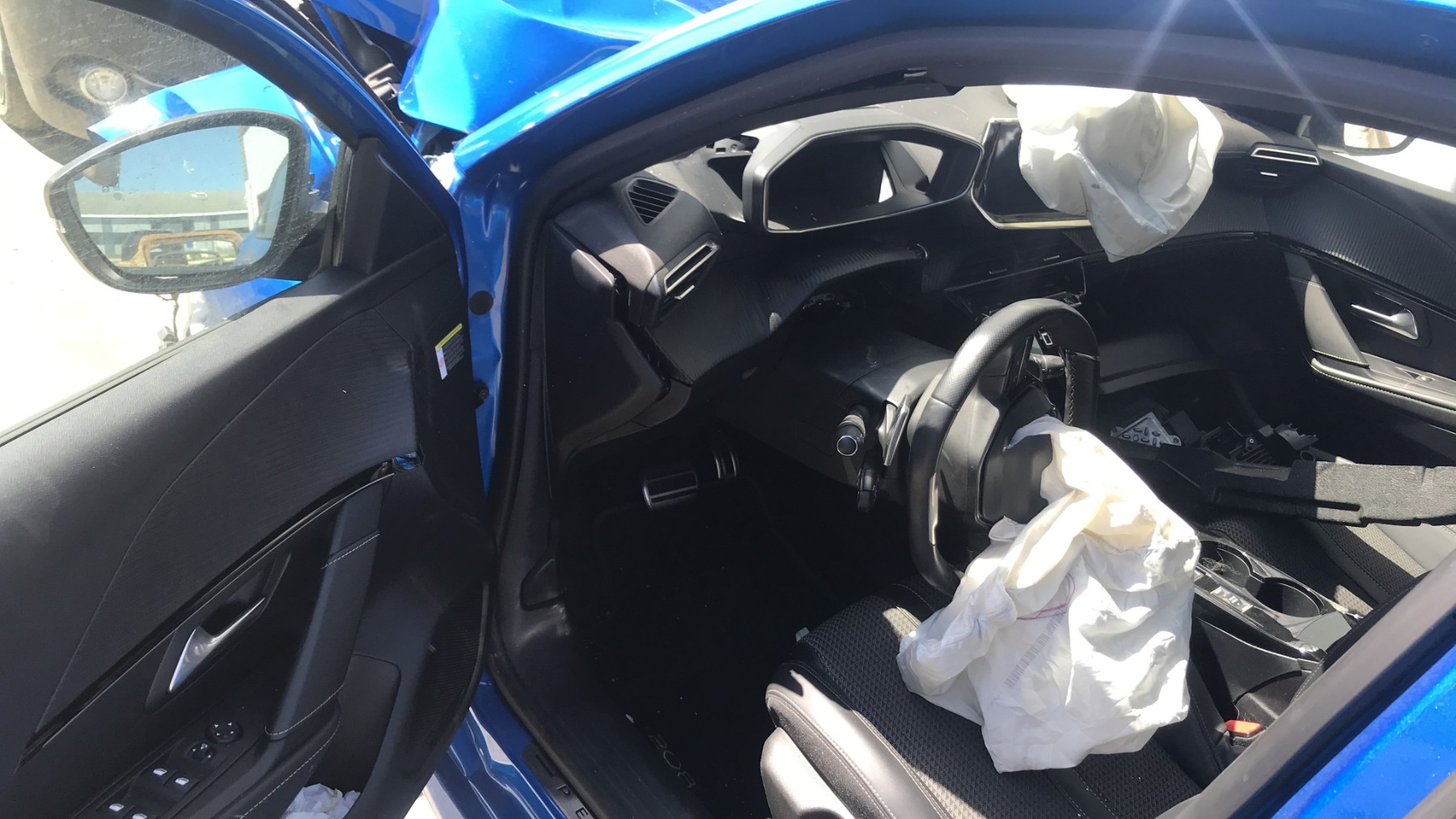 Image PEUGEOT 208 2