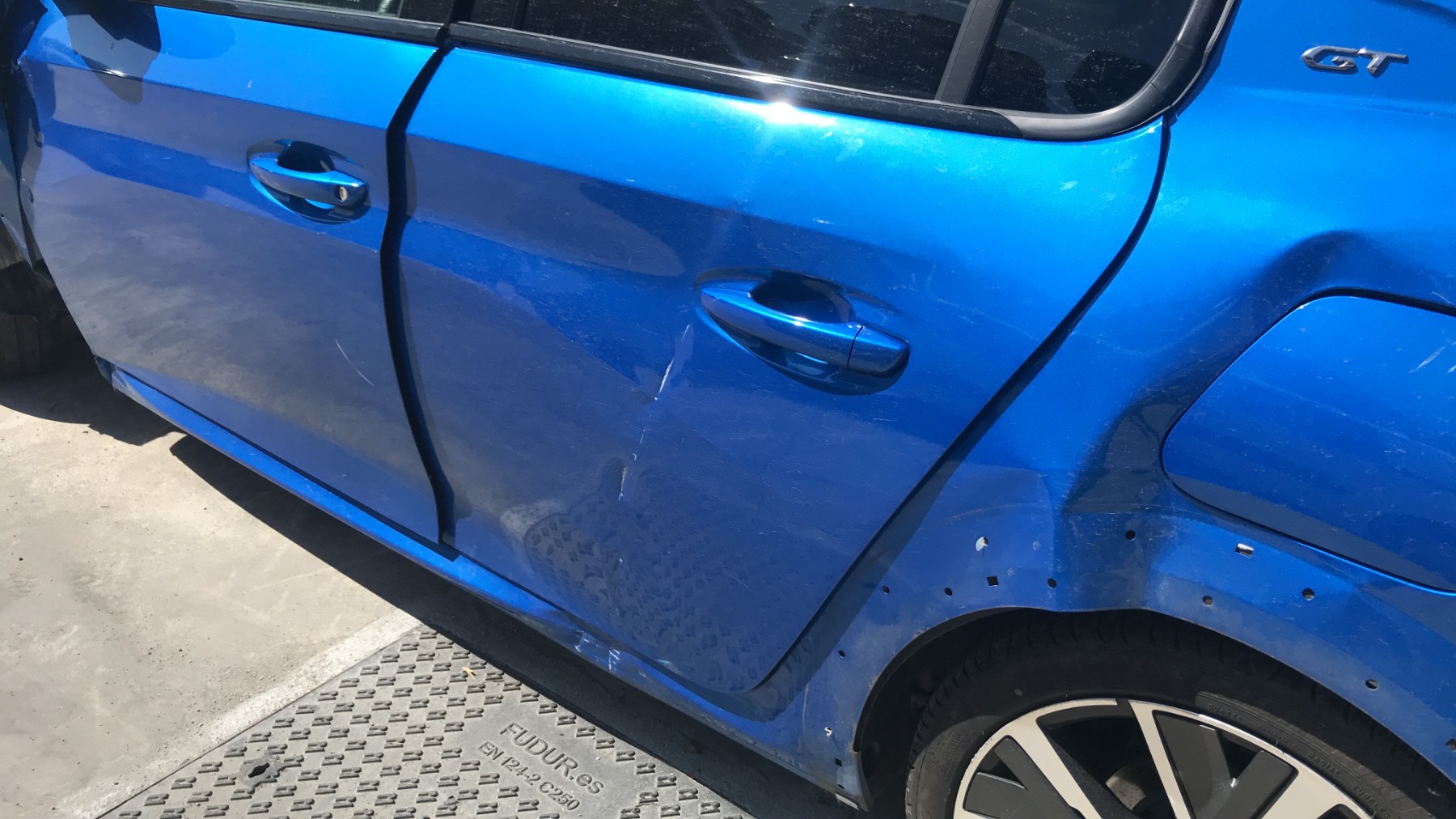 Image PEUGEOT 208 2