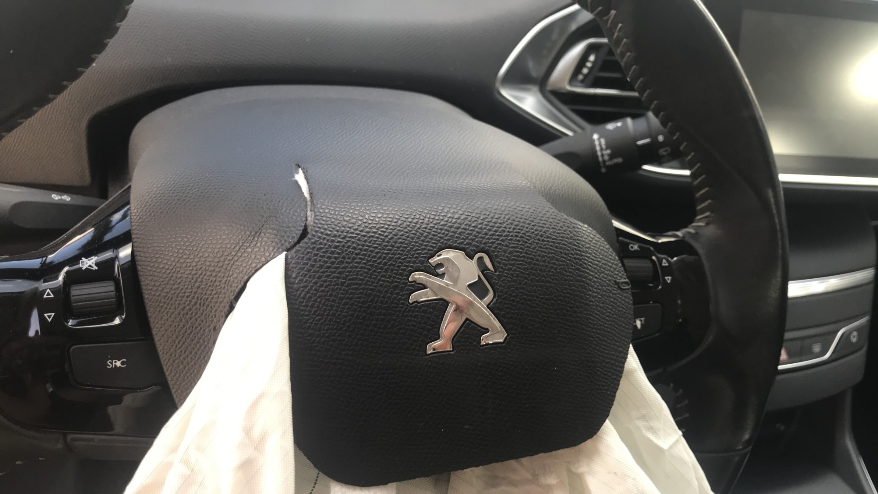 Image PEUGEOT 308 2