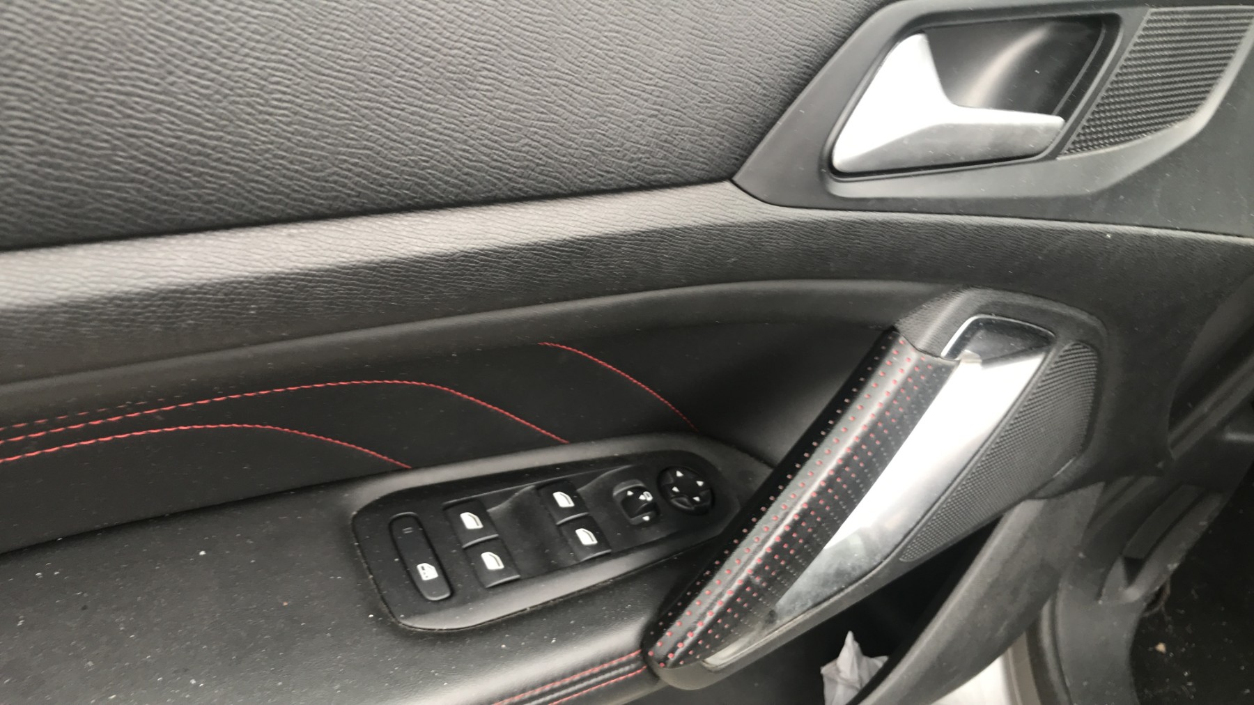 Image PEUGEOT 308 2