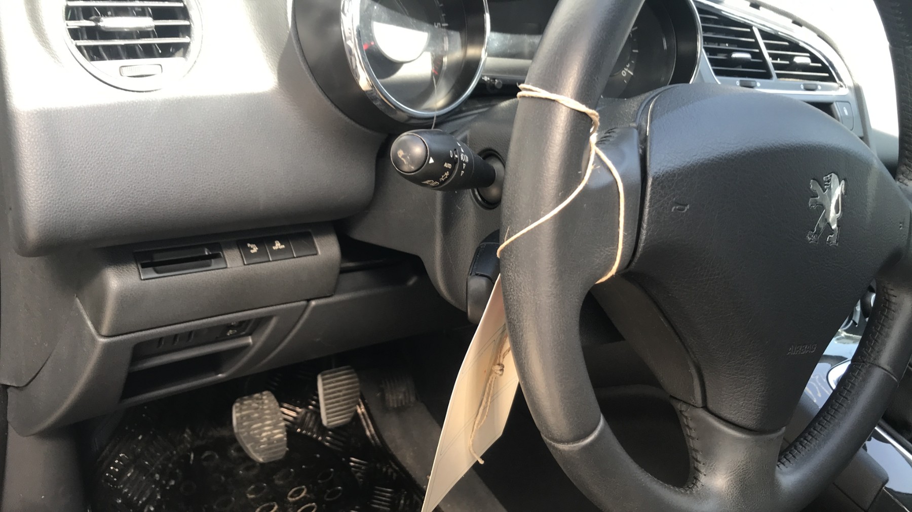 Image PEUGEOT 5008 1