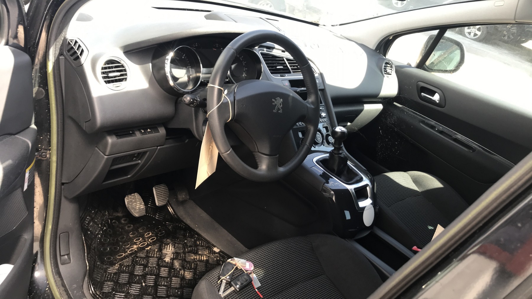 Image PEUGEOT 5008 1