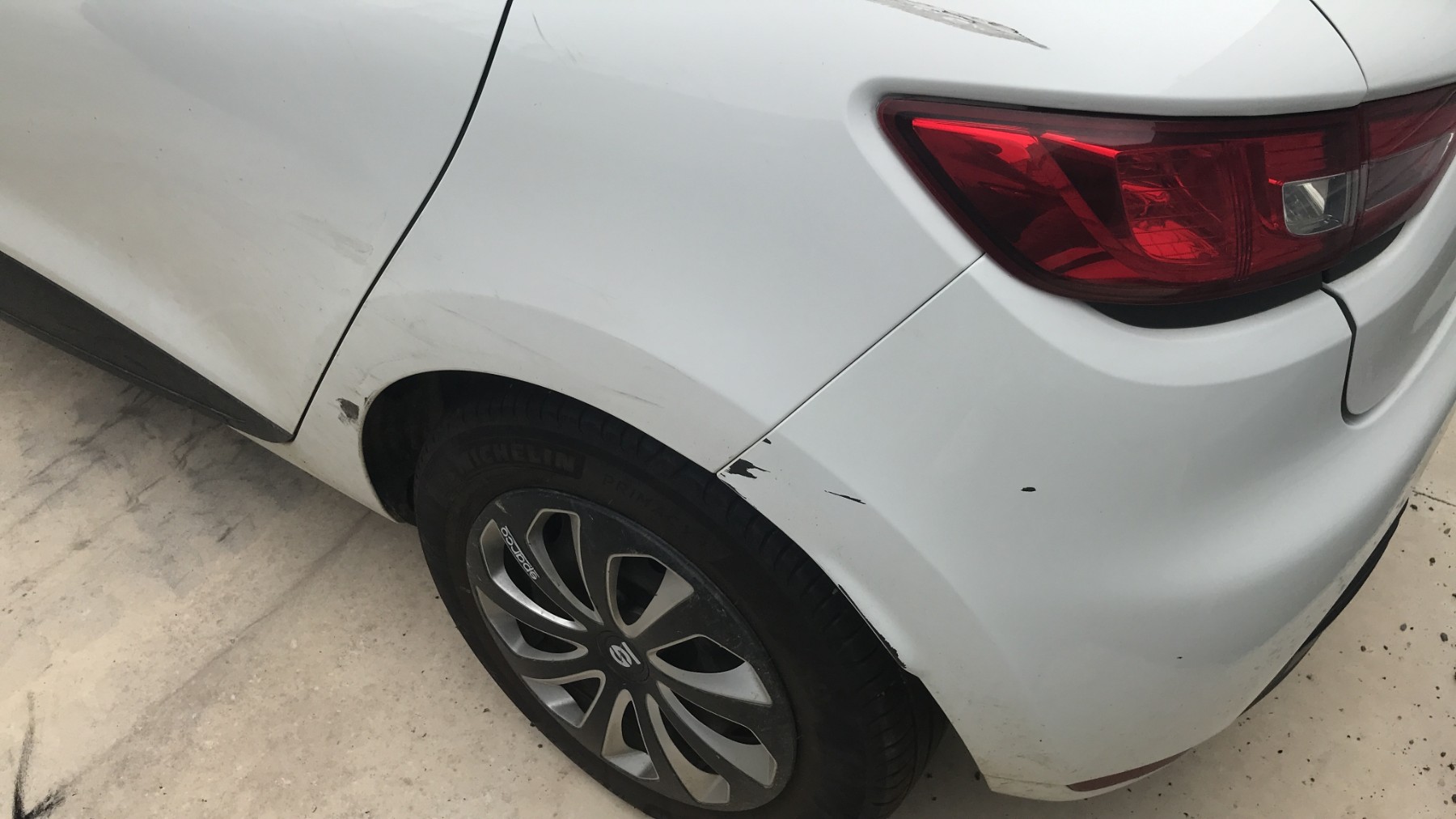 Image RENAULT CLIO 4