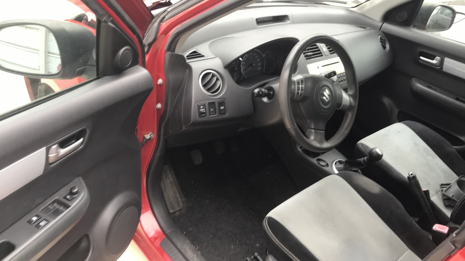 Image SUZUKI SWIFT 3