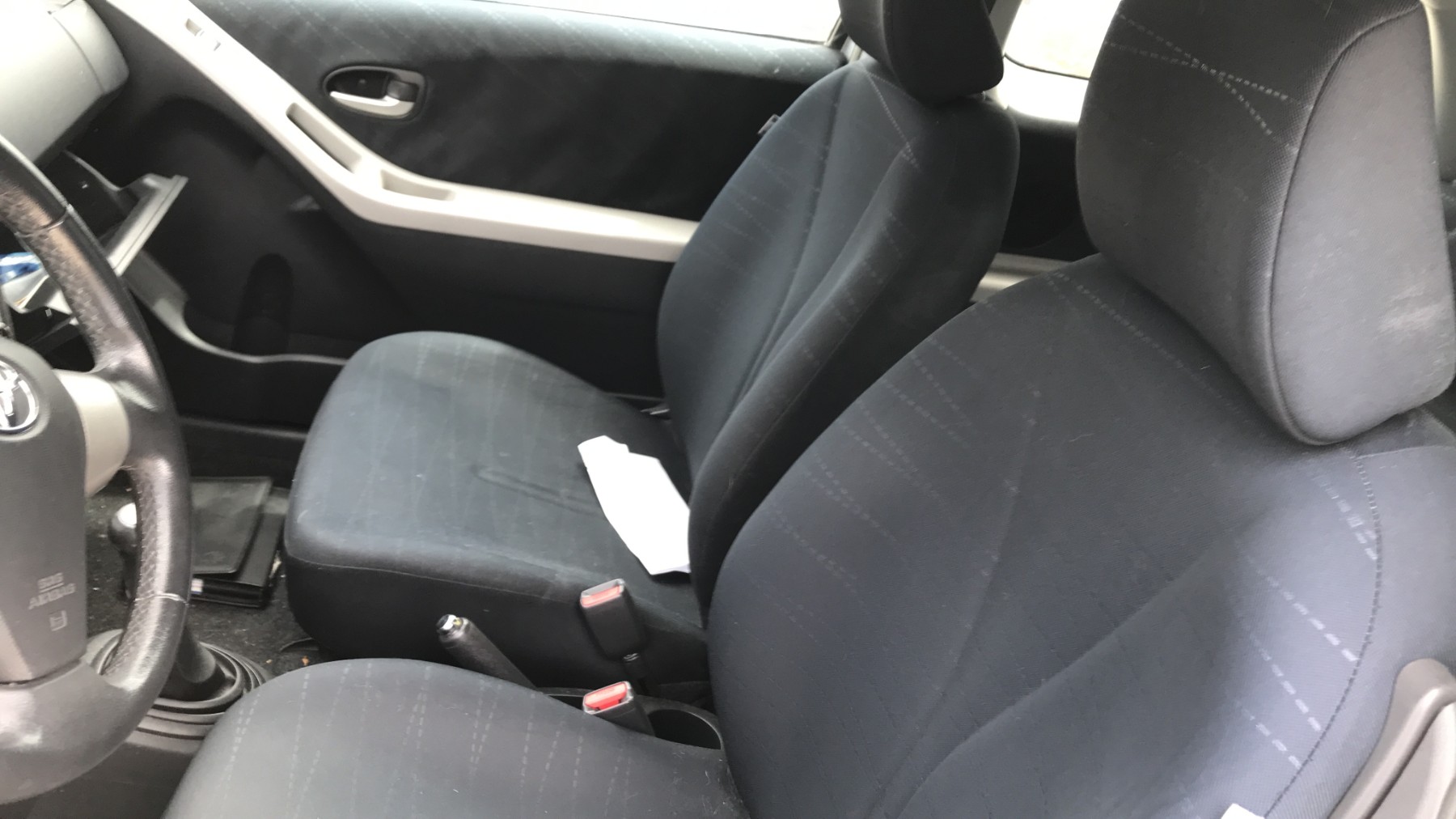 Image TOYOTA YARIS 2