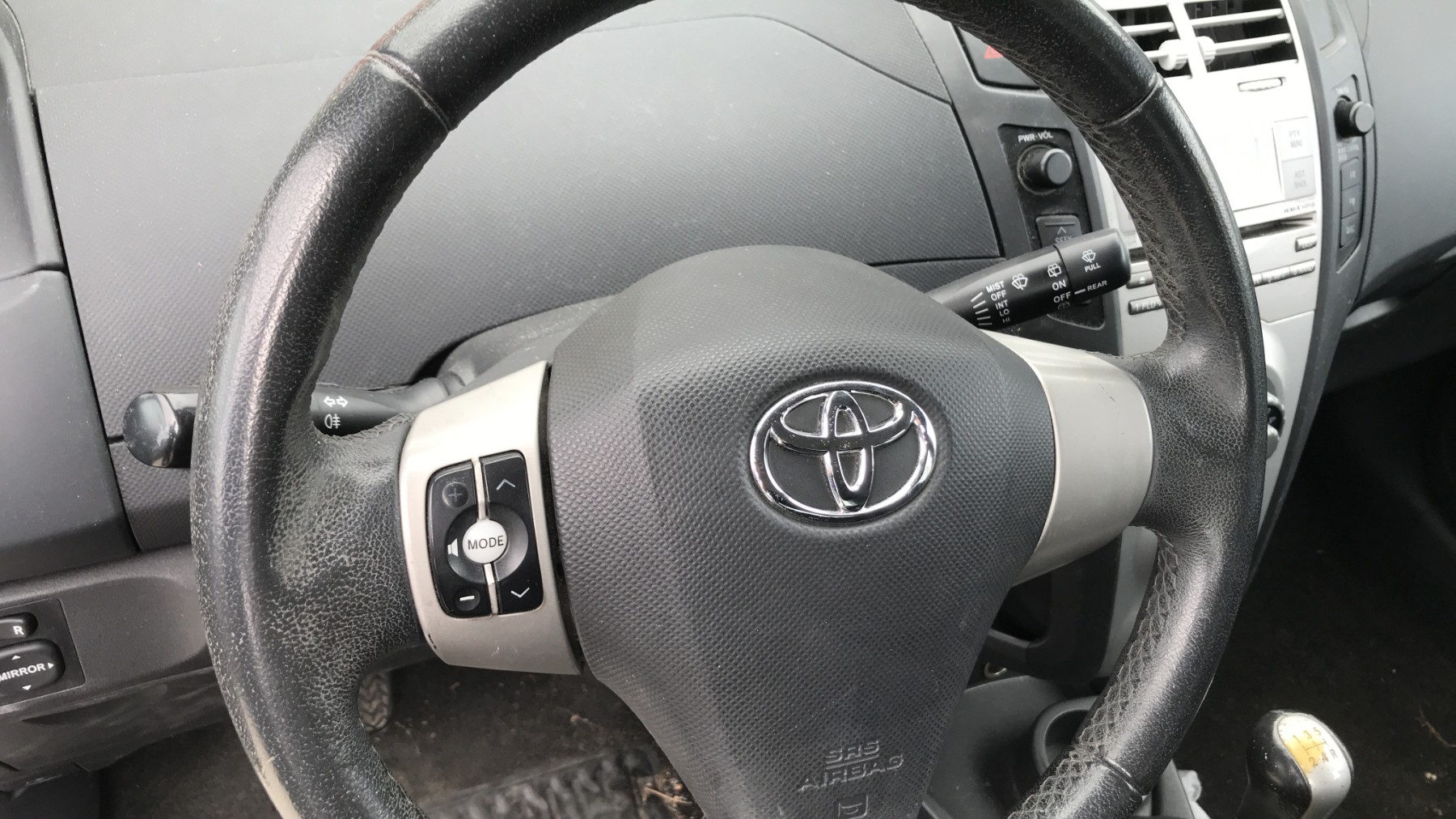 Image TOYOTA YARIS 2