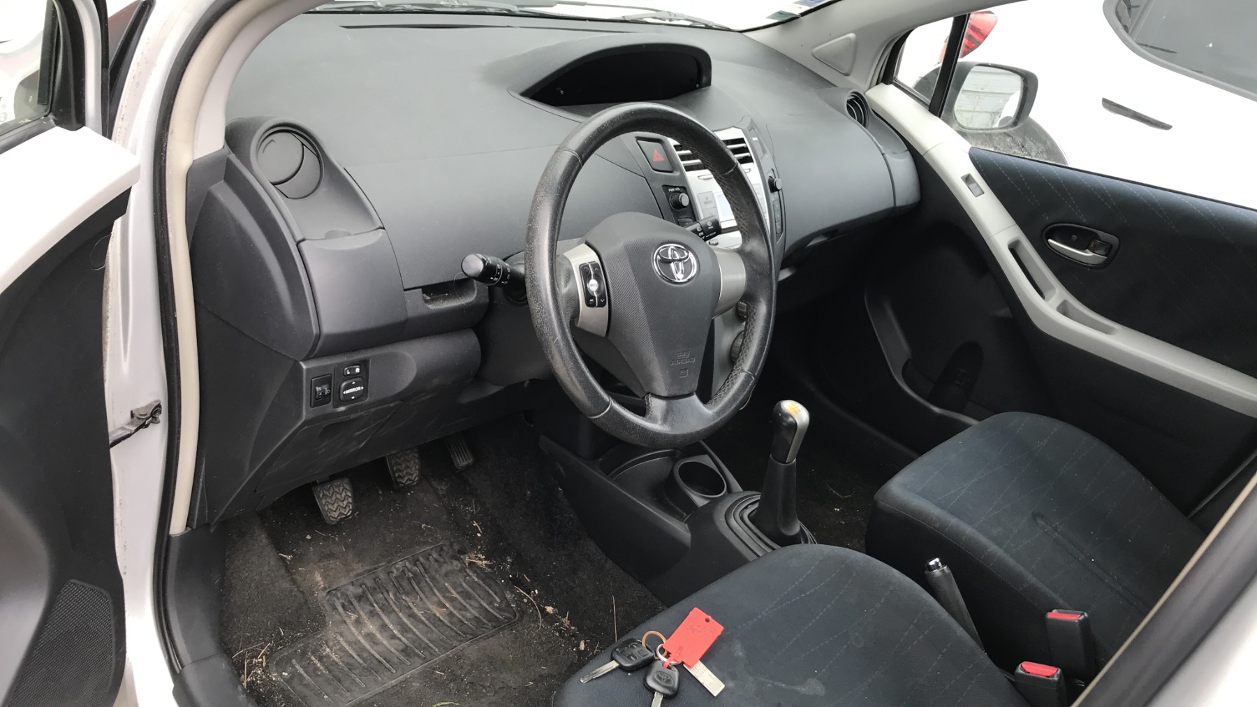 Image TOYOTA YARIS 2