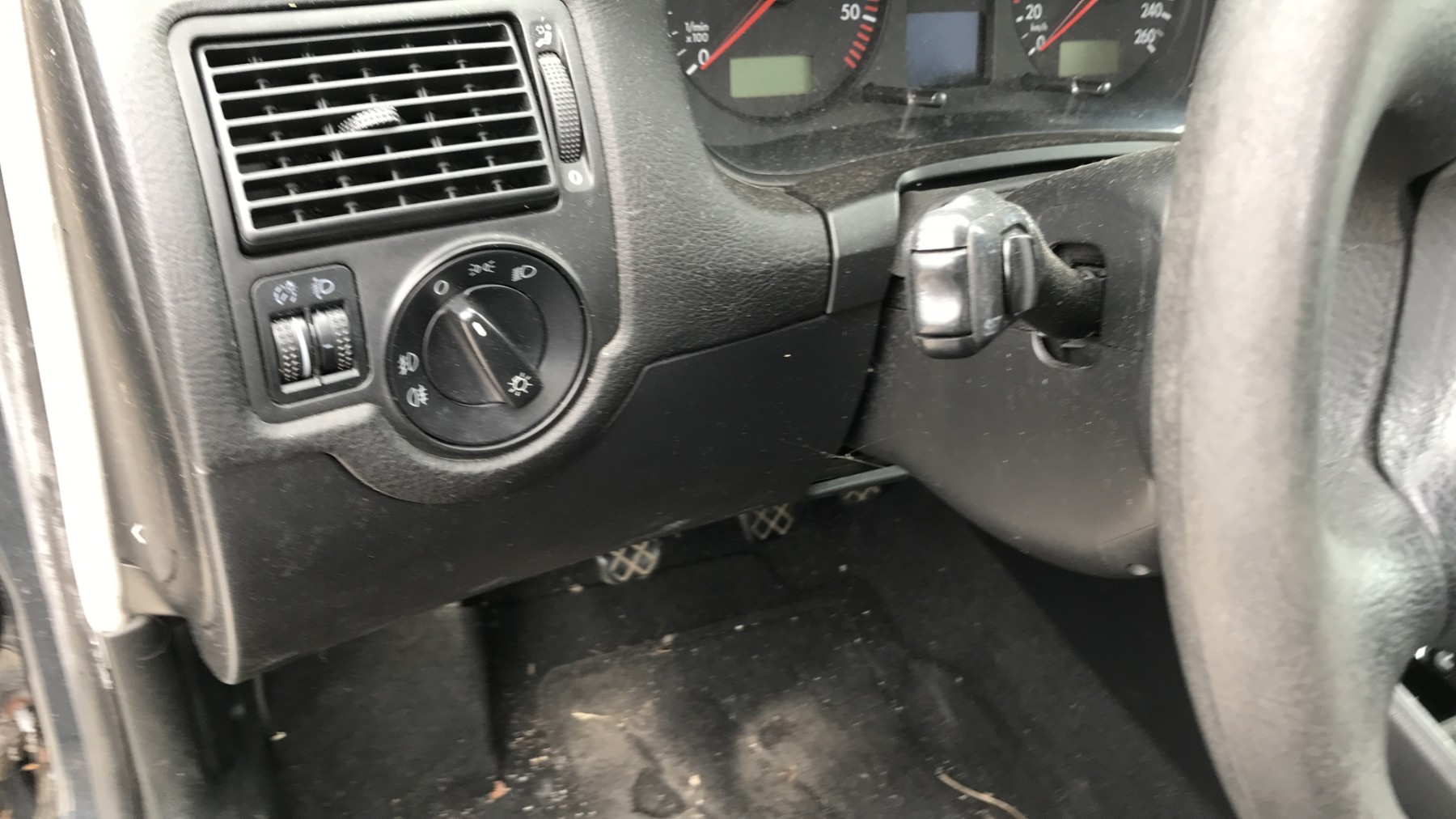 Image VOLKSWAGEN GOLF 4