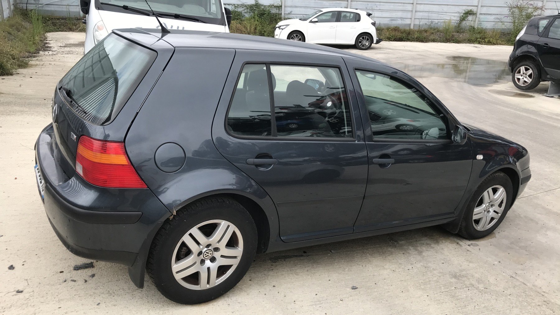 Image VOLKSWAGEN GOLF 4
