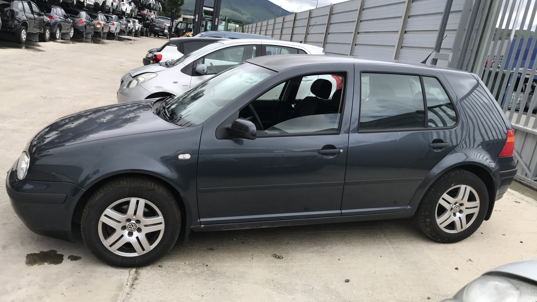 Image VOLKSWAGEN GOLF 4