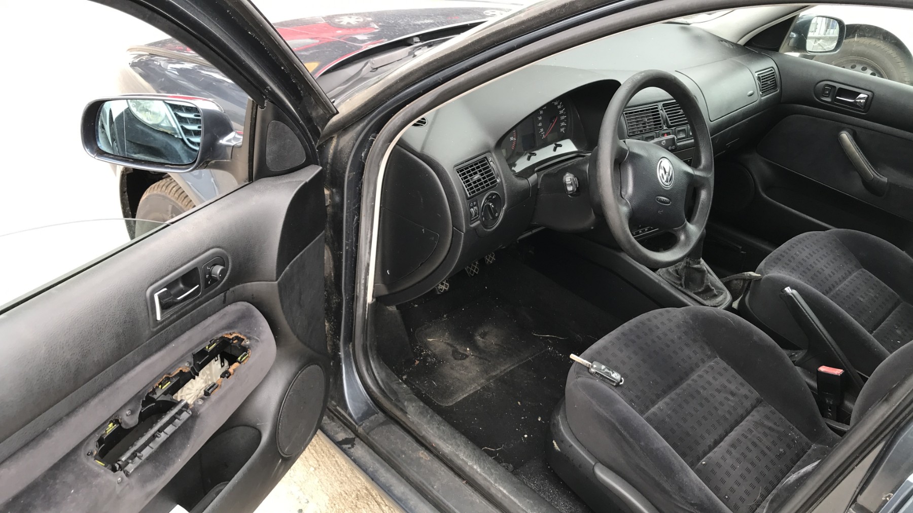 Image VOLKSWAGEN GOLF 4