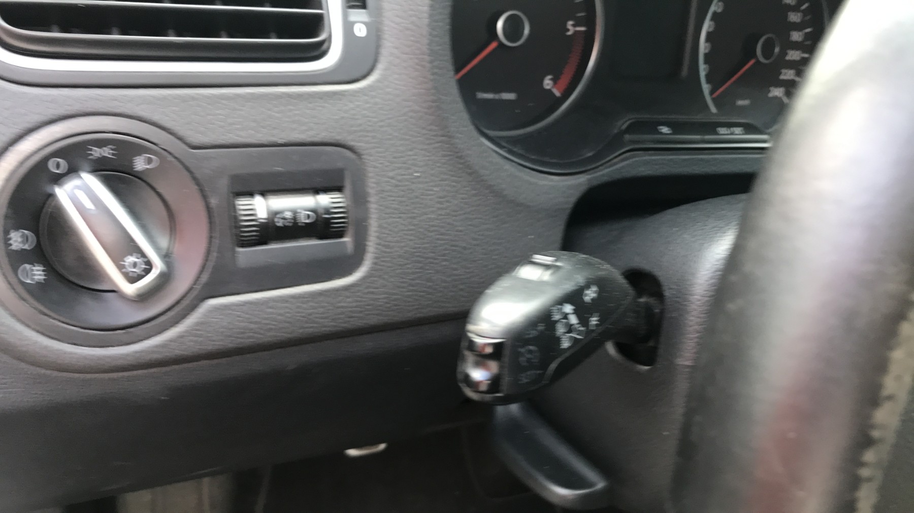 Image VOLKSWAGEN POLO 5