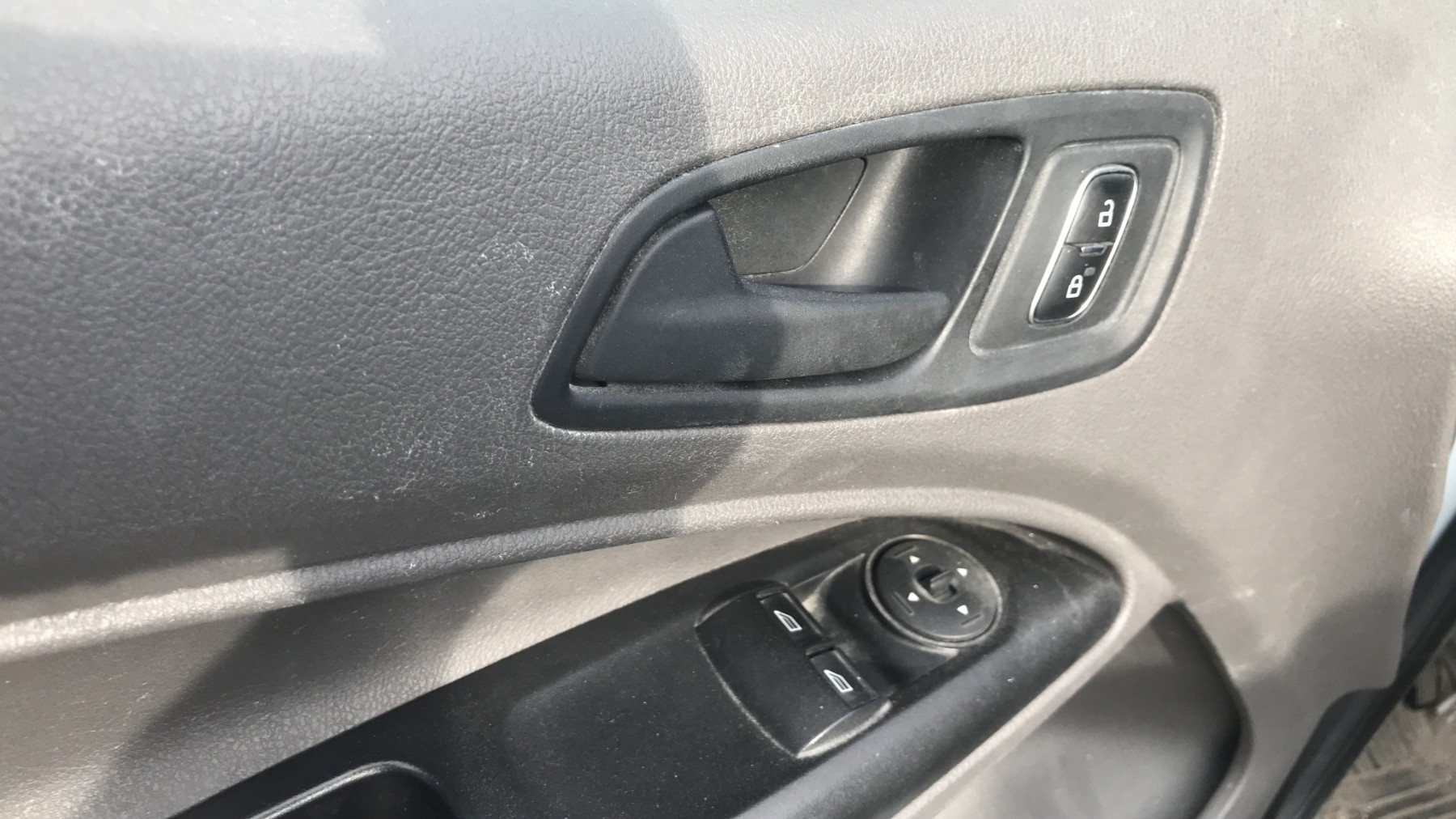 Image FORD TRANSIT CONNECT 2