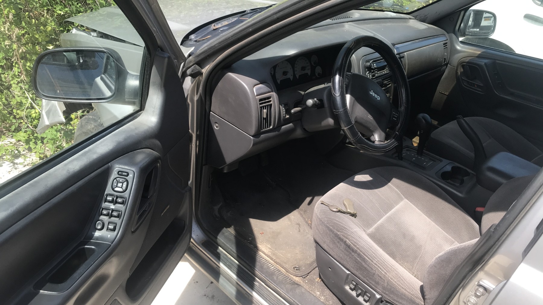 Image JEEP GRAND CHEROKEE 1