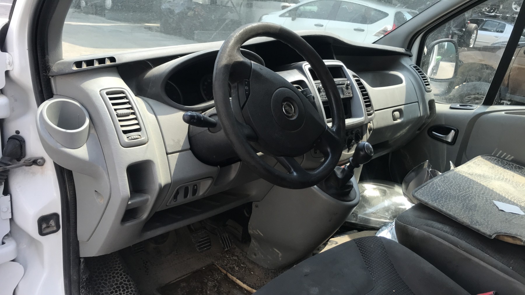 Image OPEL VIVARO 1