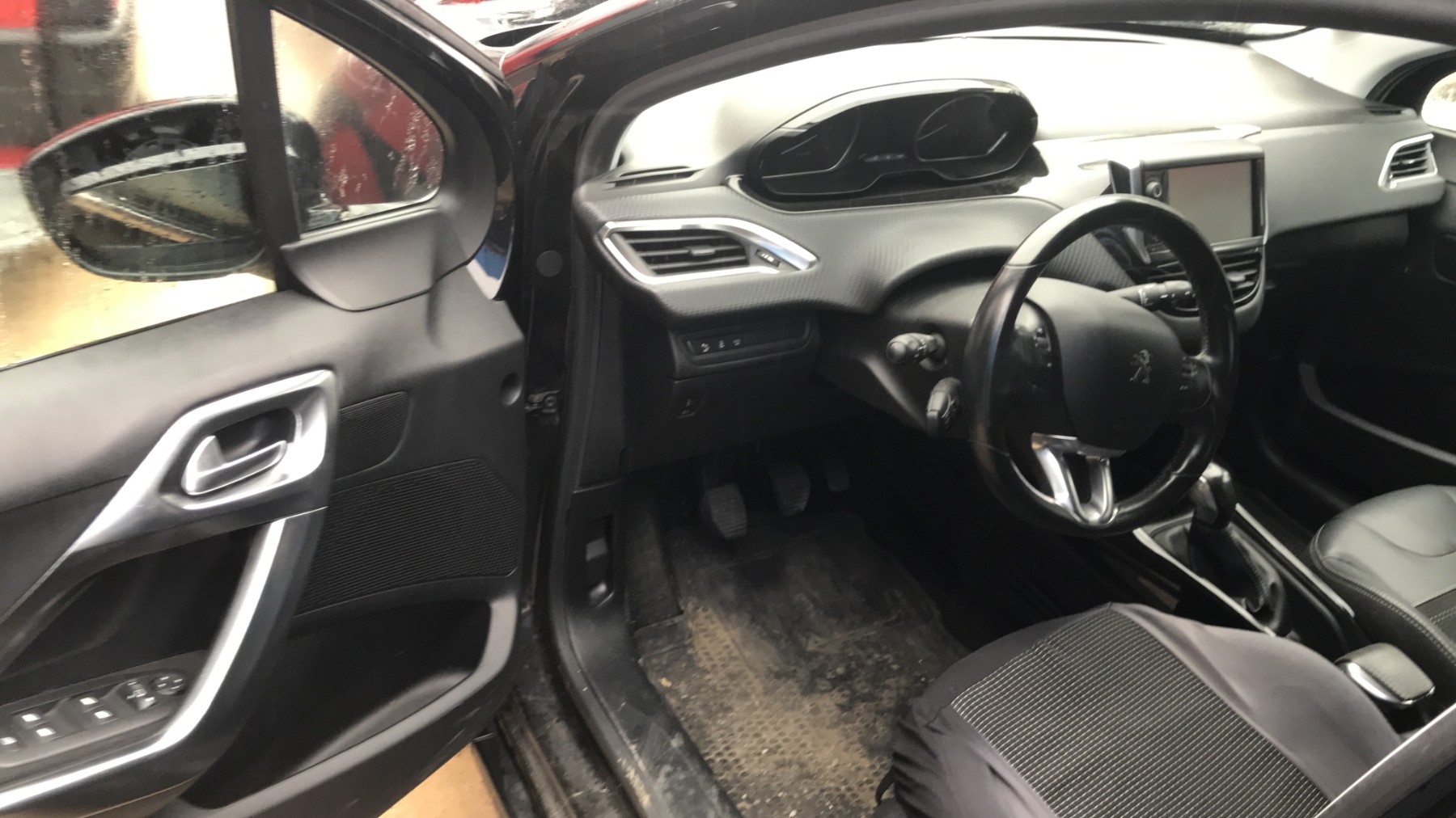 Image PEUGEOT 2008 1