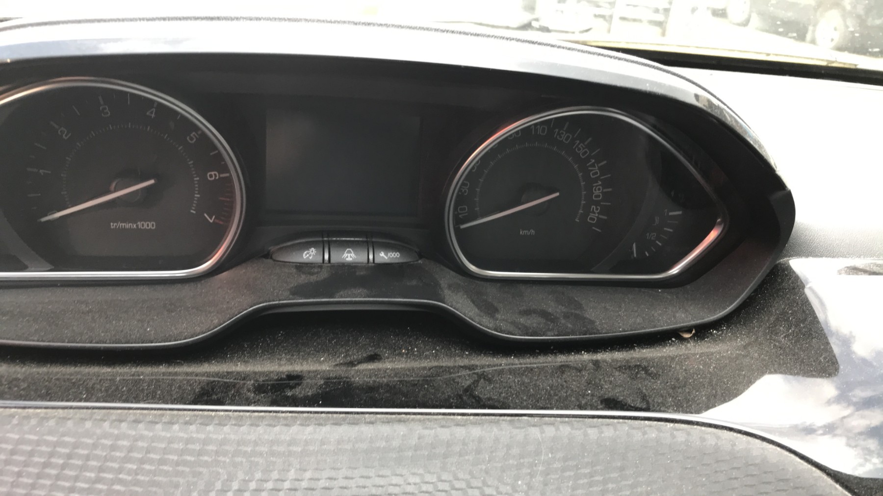 Image PEUGEOT 2008 1