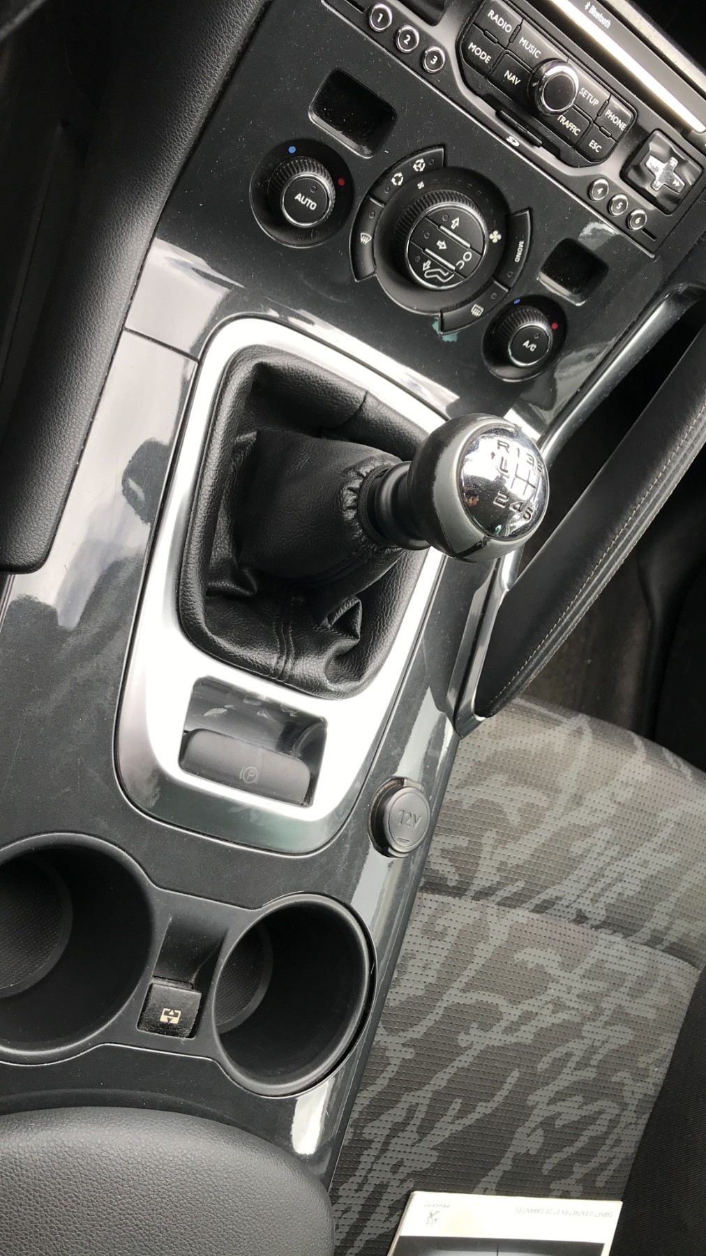 Image PEUGEOT 3008 1