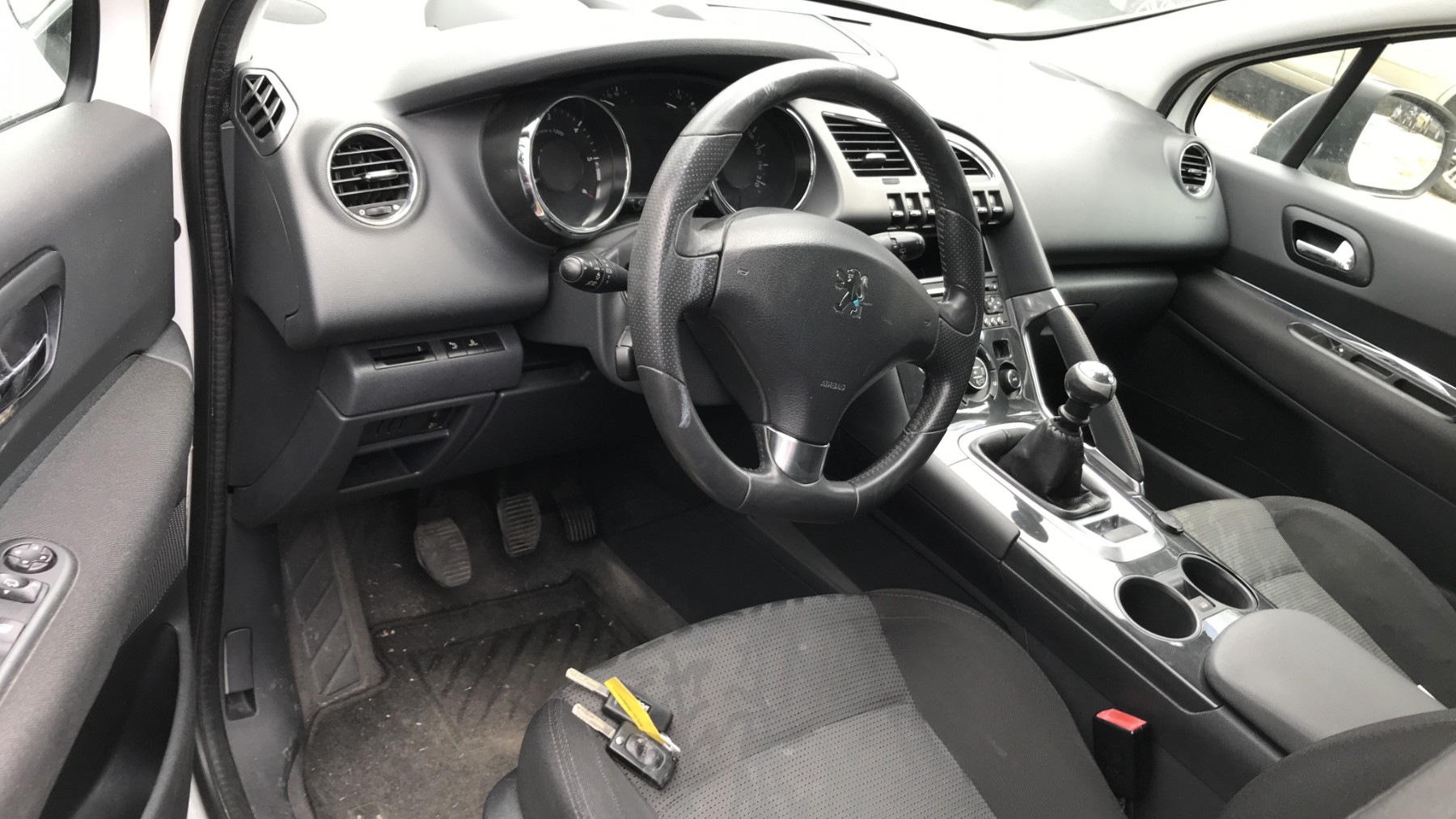 Image PEUGEOT 3008 1
