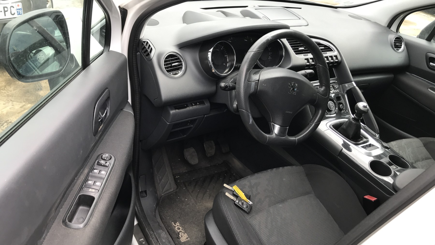Image PEUGEOT 3008 1