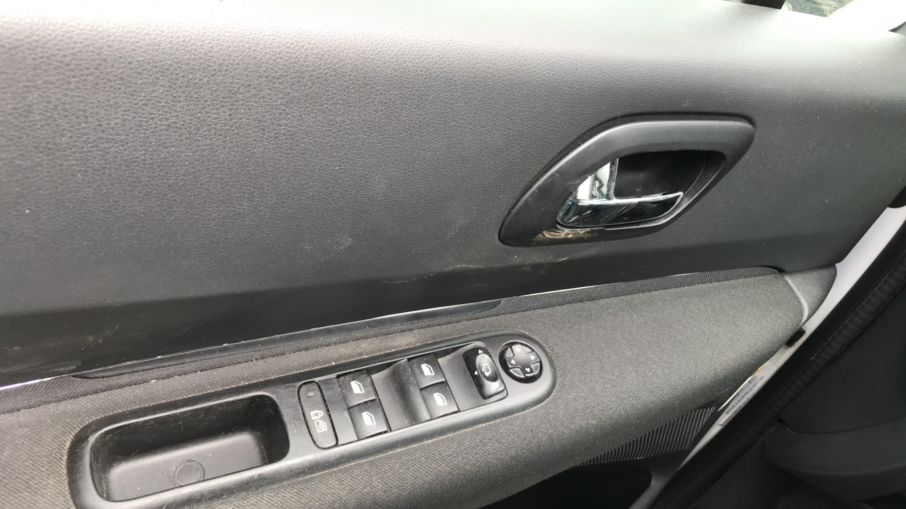 Image PEUGEOT 3008 1