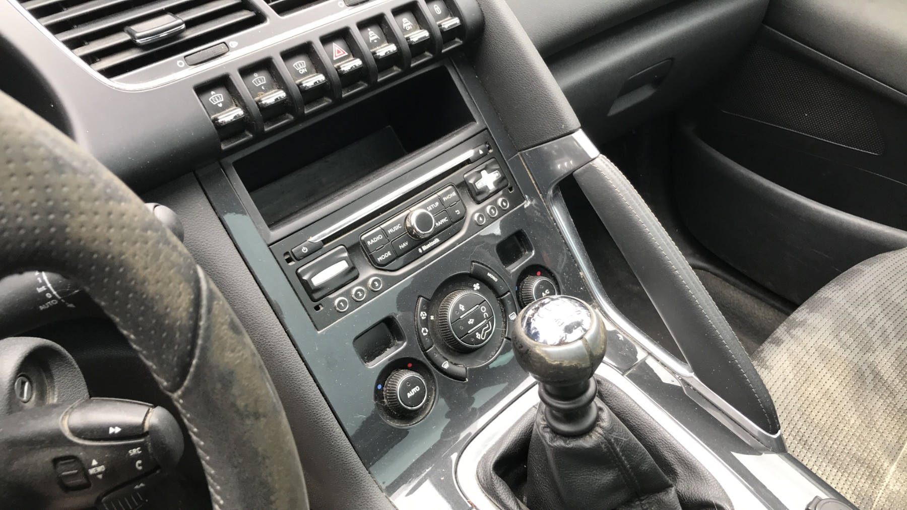 Image PEUGEOT 3008 1