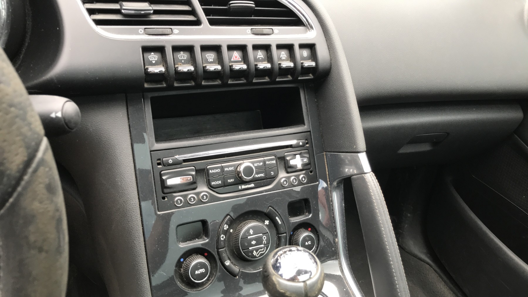 Image PEUGEOT 3008 1