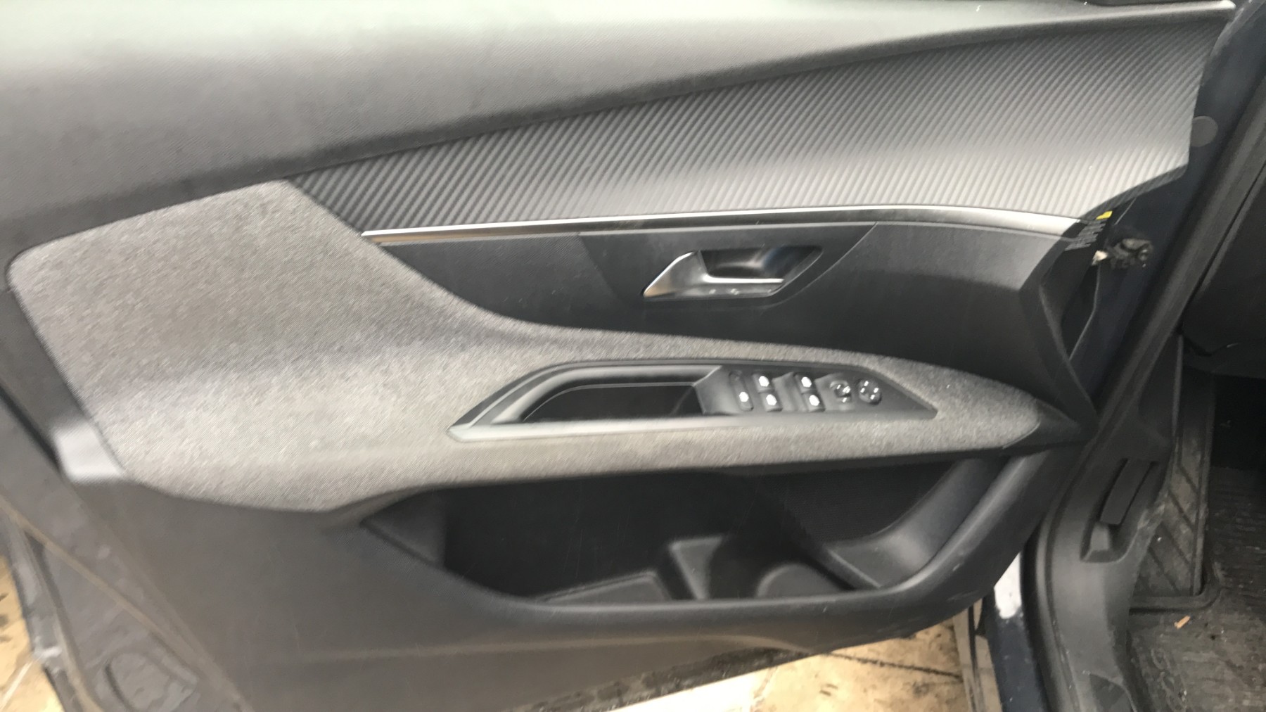 Image PEUGEOT 3008 2