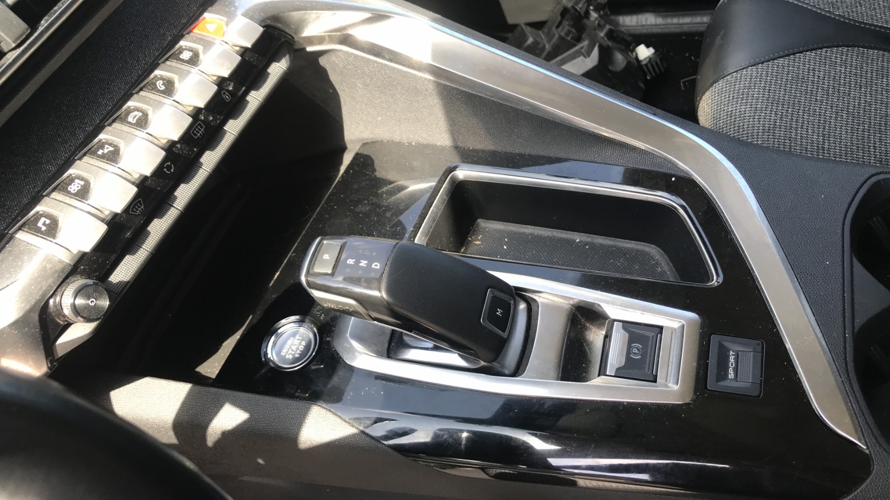 Image PEUGEOT 3008 2