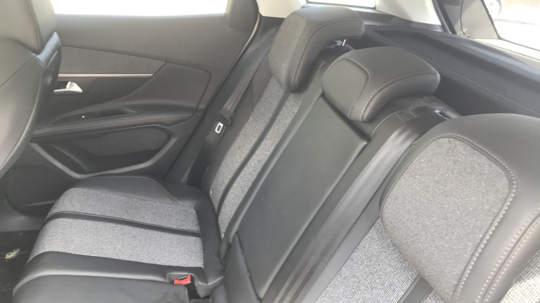 Image PEUGEOT 3008 2