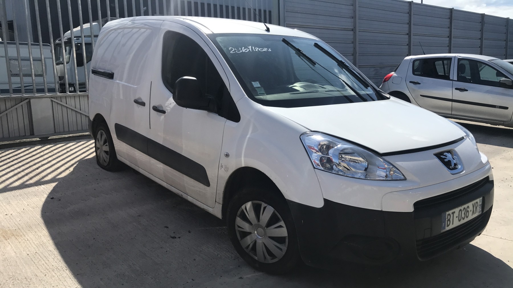 Image PEUGEOT PARTNER 2