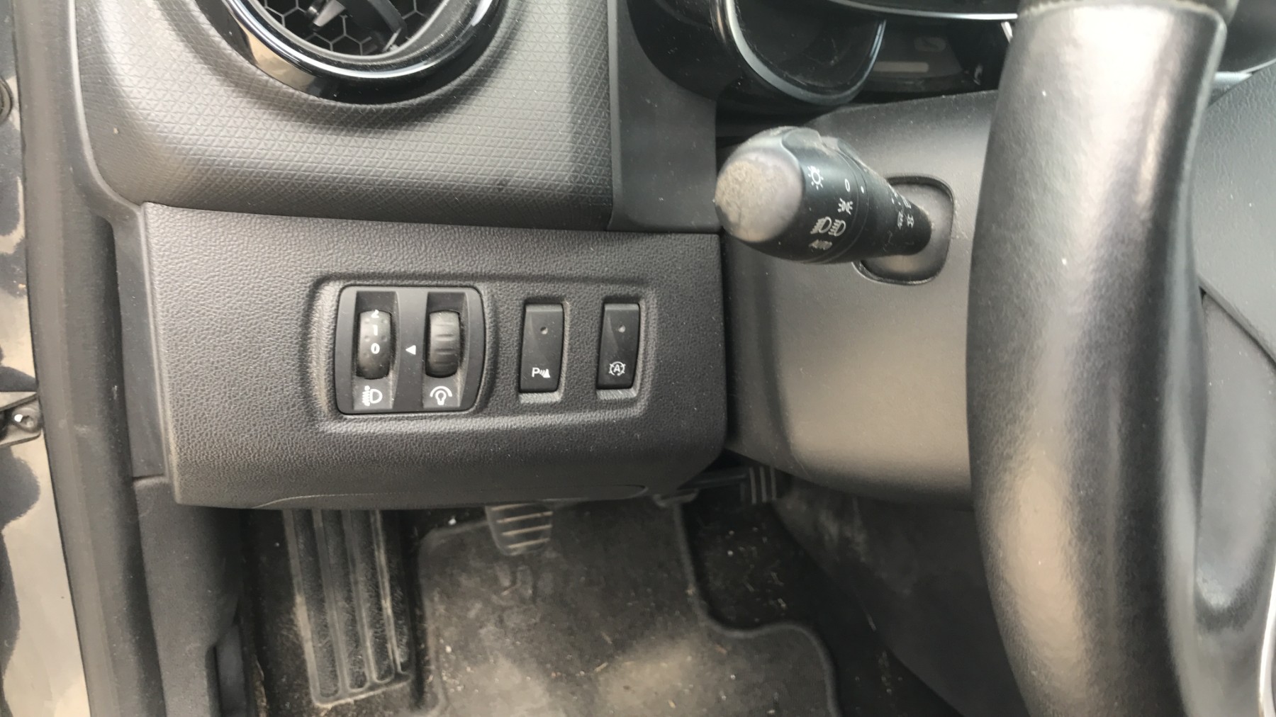Image RENAULT CLIO 4