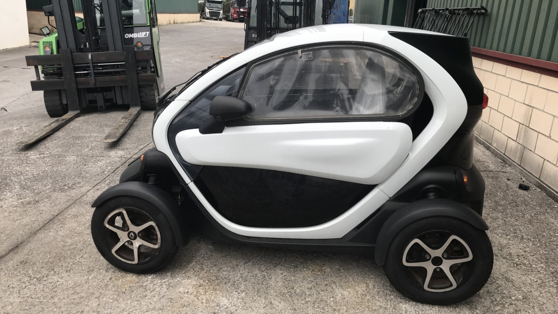 Image RENAULT TWIZY 80