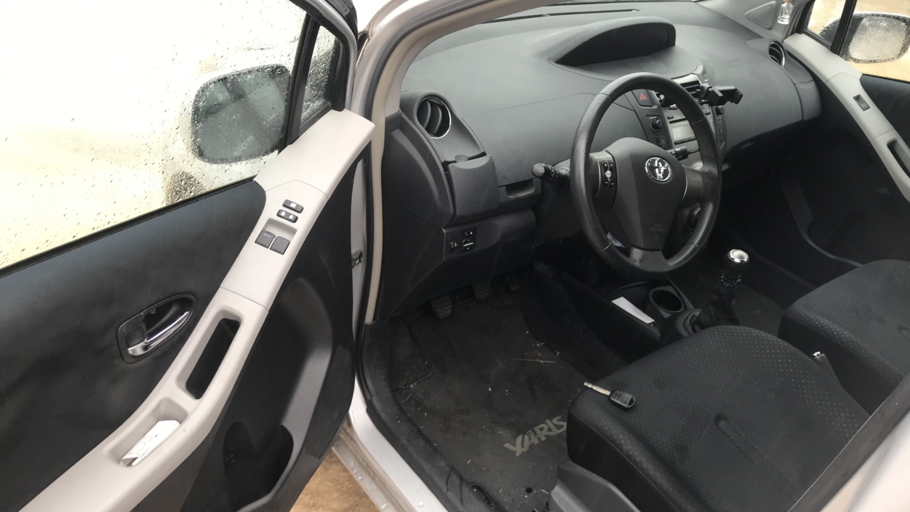 Image TOYOTA YARIS 2