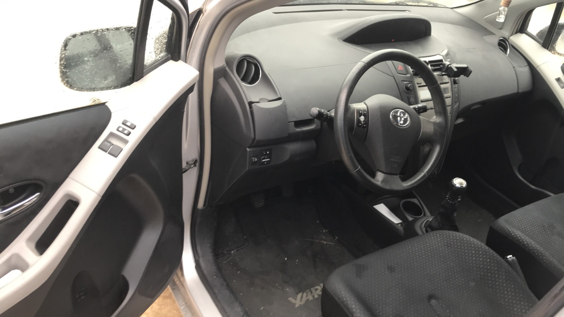 Image TOYOTA YARIS 2