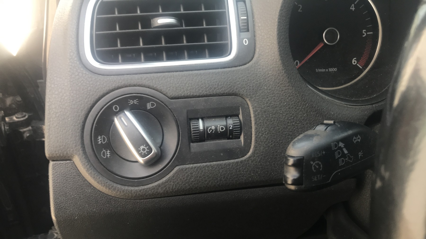 Image VOLKSWAGEN POLO 5