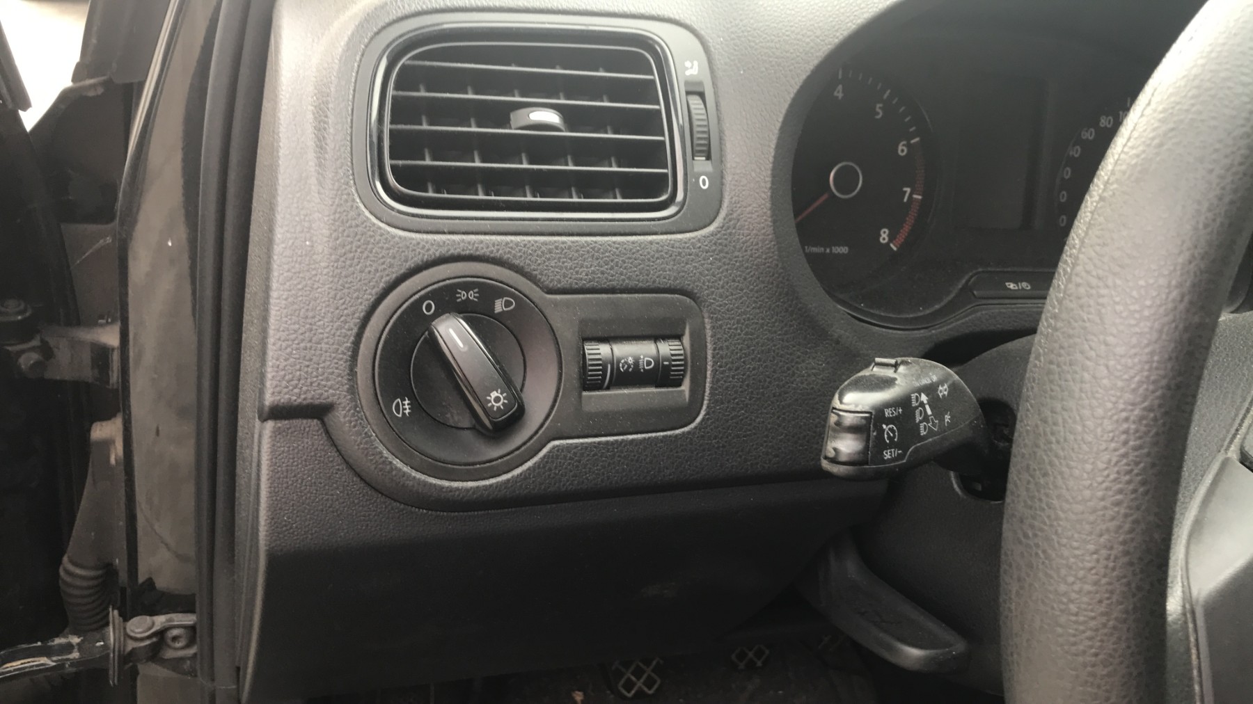 Image VOLKSWAGEN POLO 5