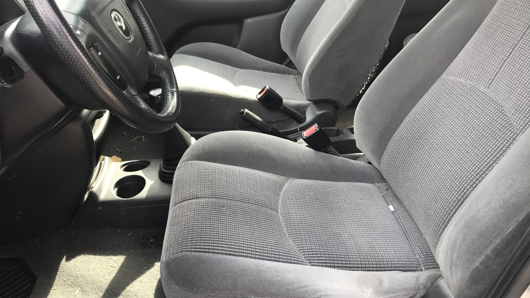 Image MAZDA TRIBUTE