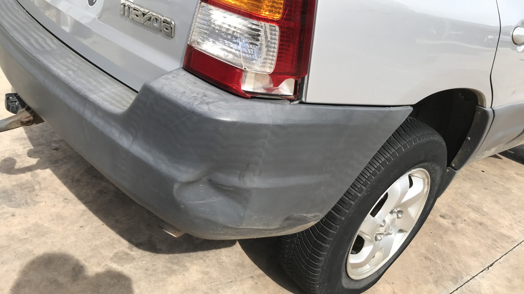 Image MAZDA TRIBUTE