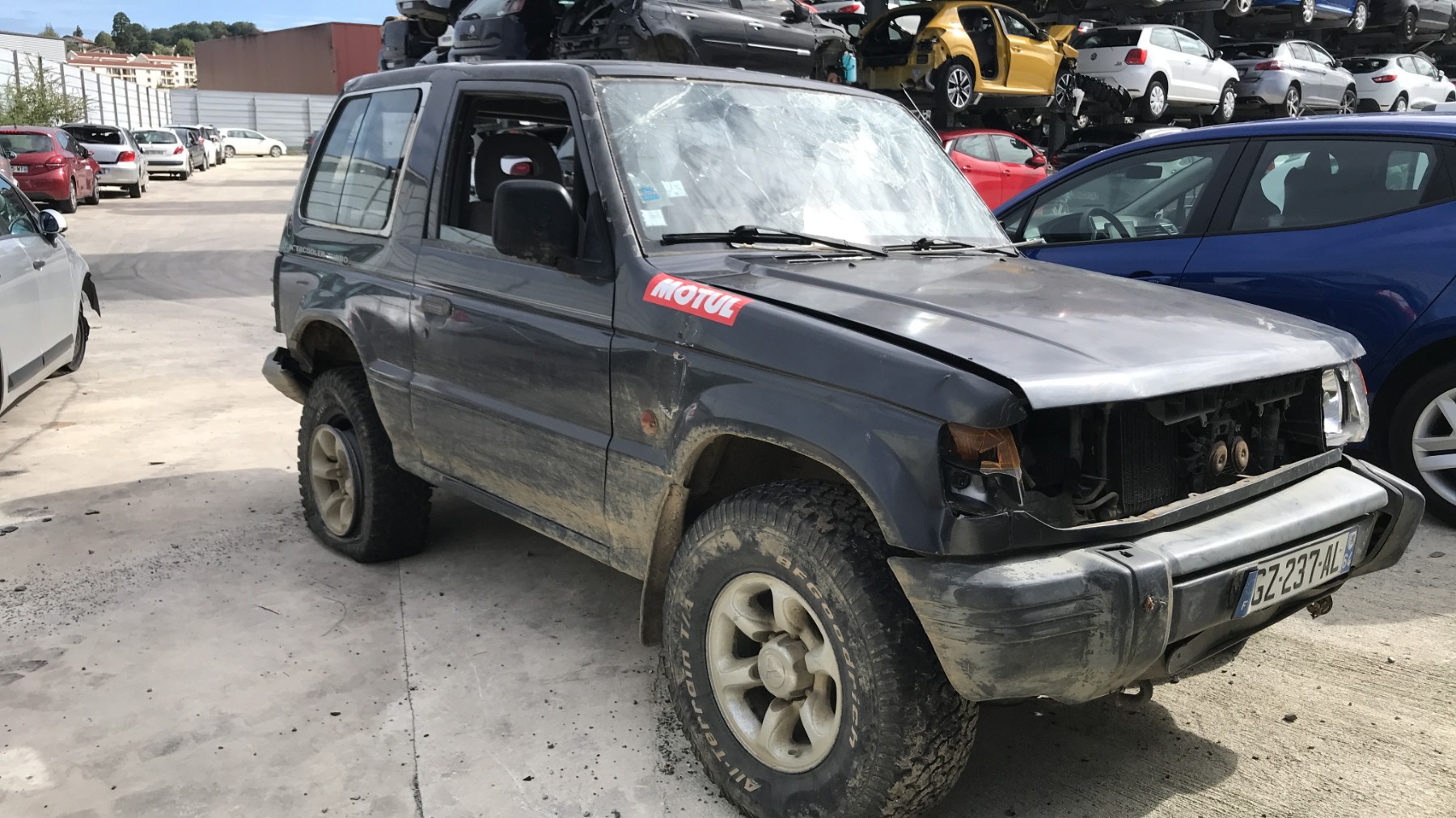 Image MITSUBISHI PAJERO 2