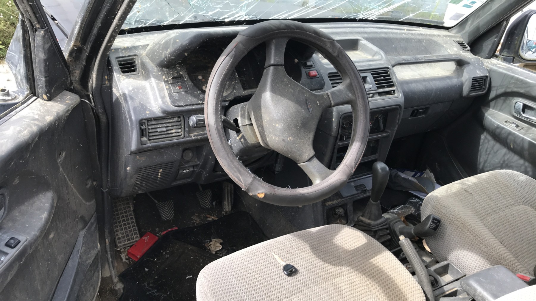 Image MITSUBISHI PAJERO 2