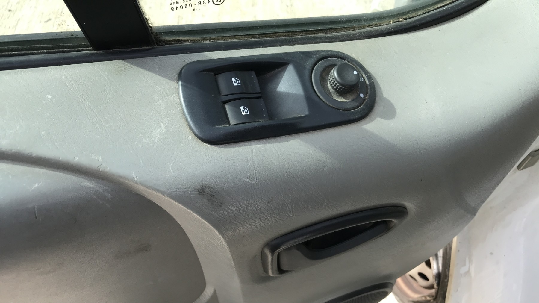Image OPEL VIVARO 1