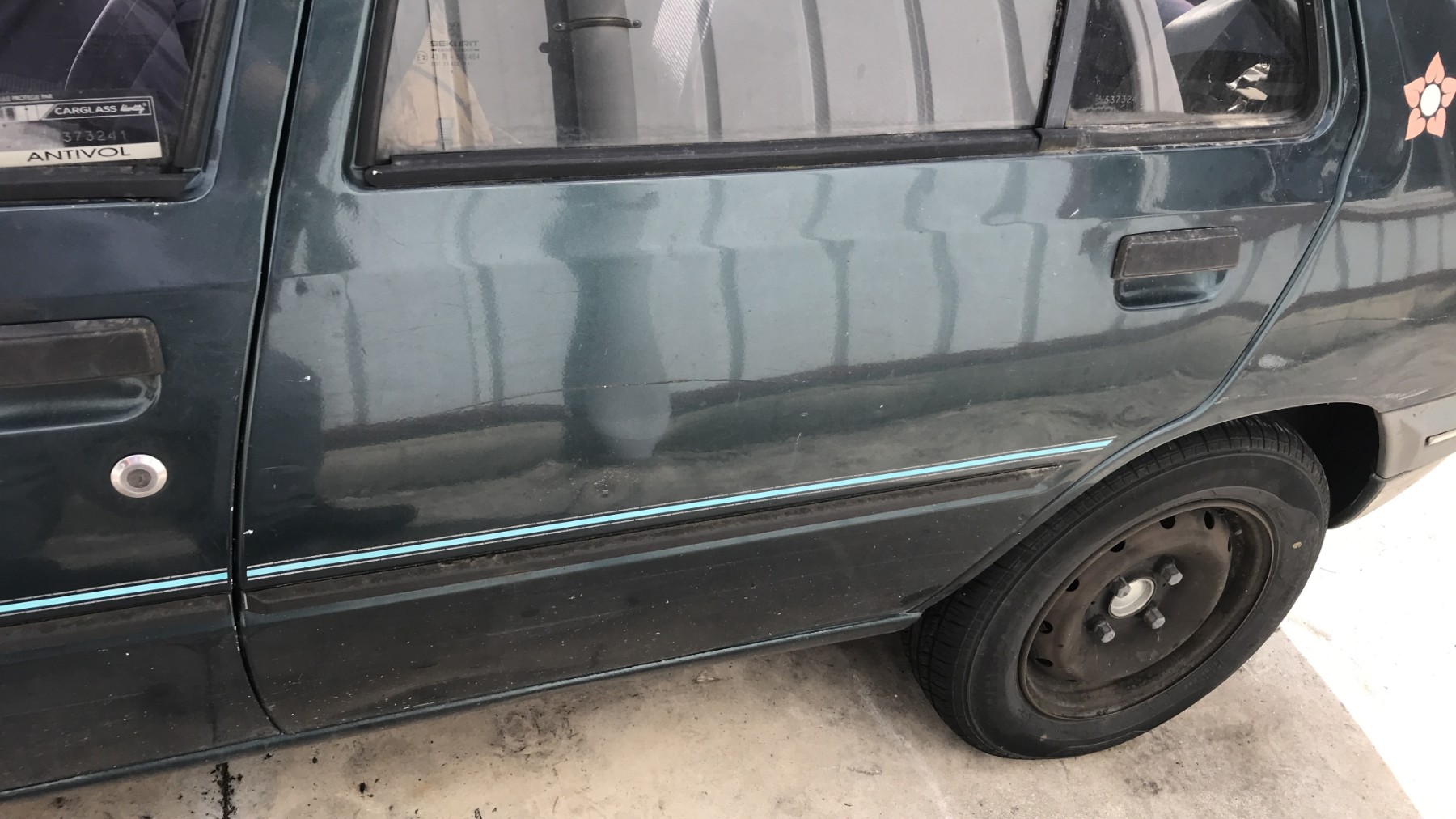 Image PEUGEOT 205