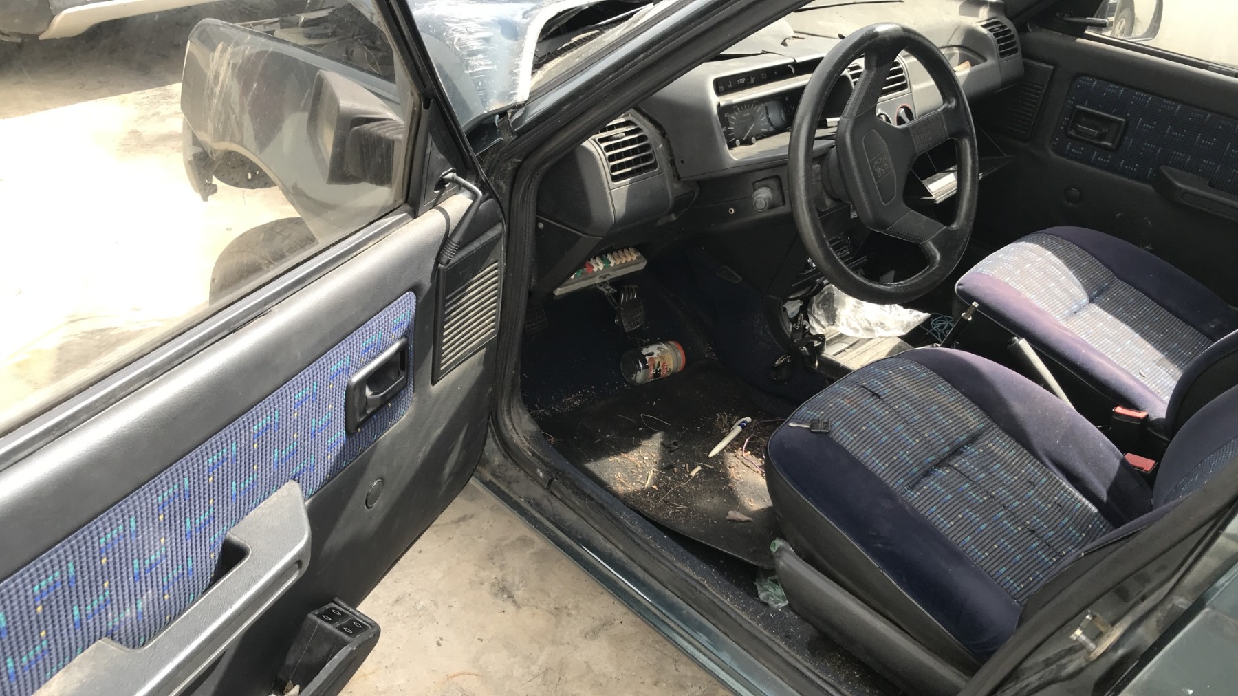 Image PEUGEOT 205