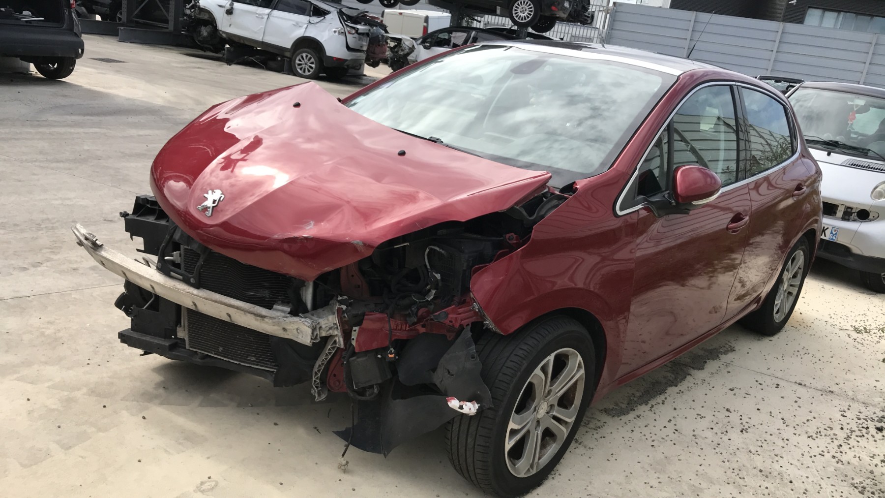 Image PEUGEOT 208 1
