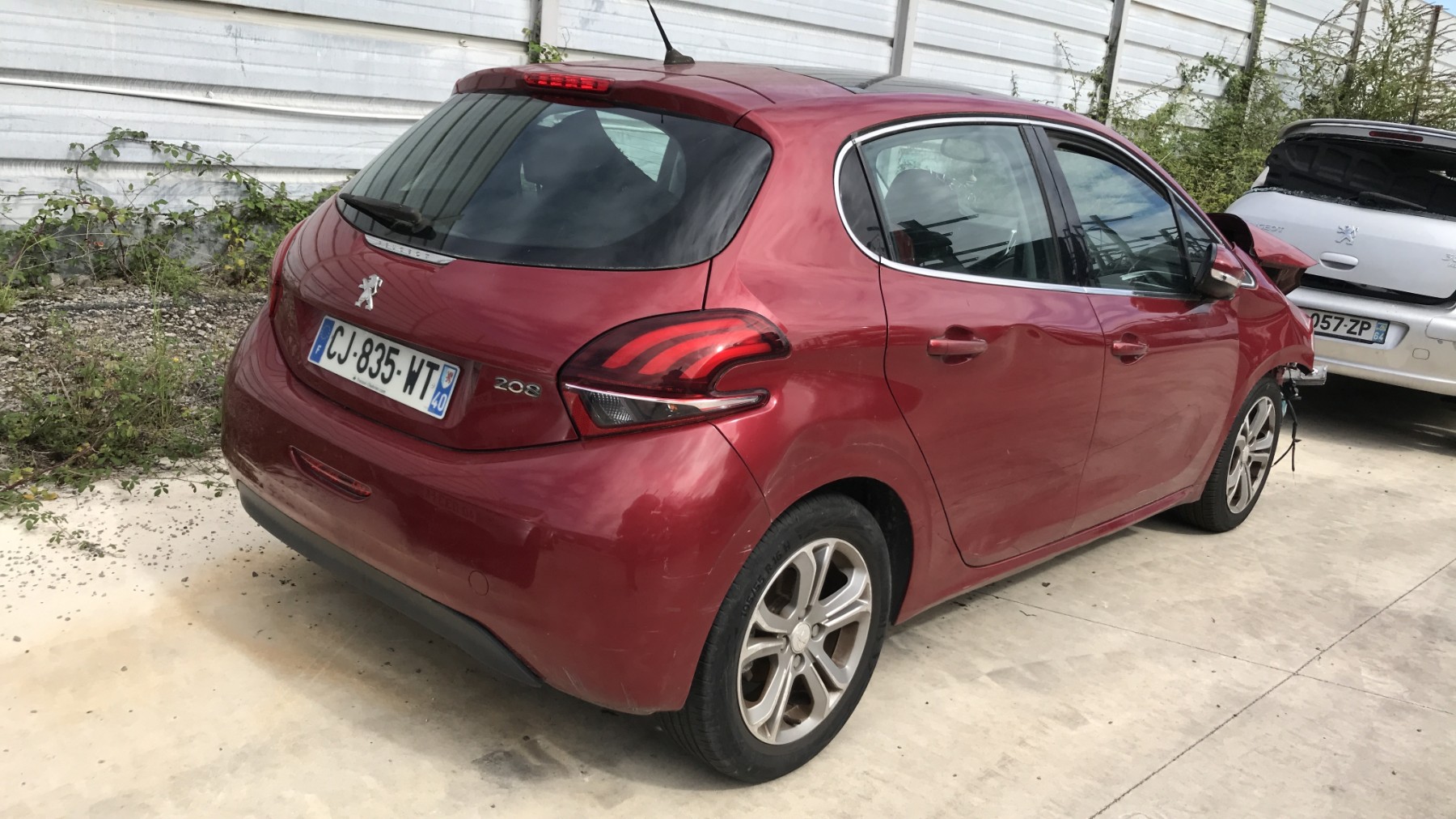Image PEUGEOT 208 1