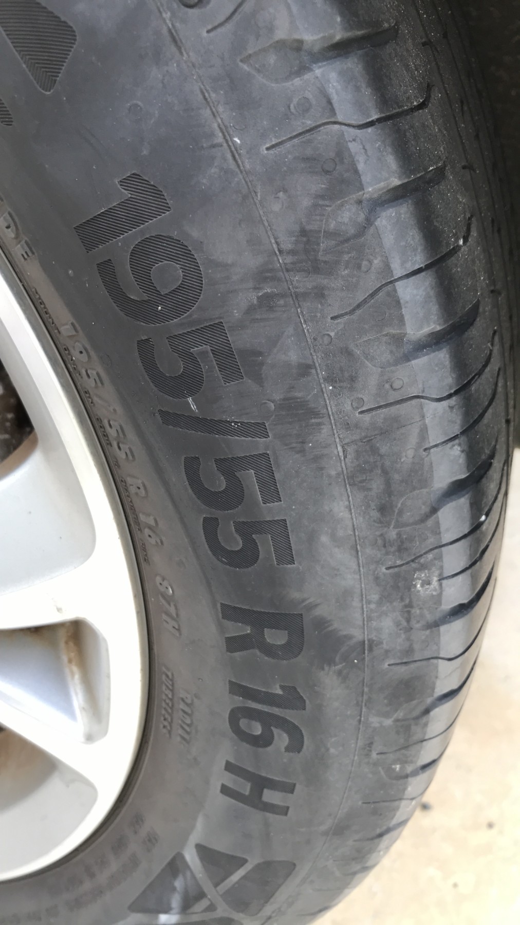 Image PEUGEOT 208 1