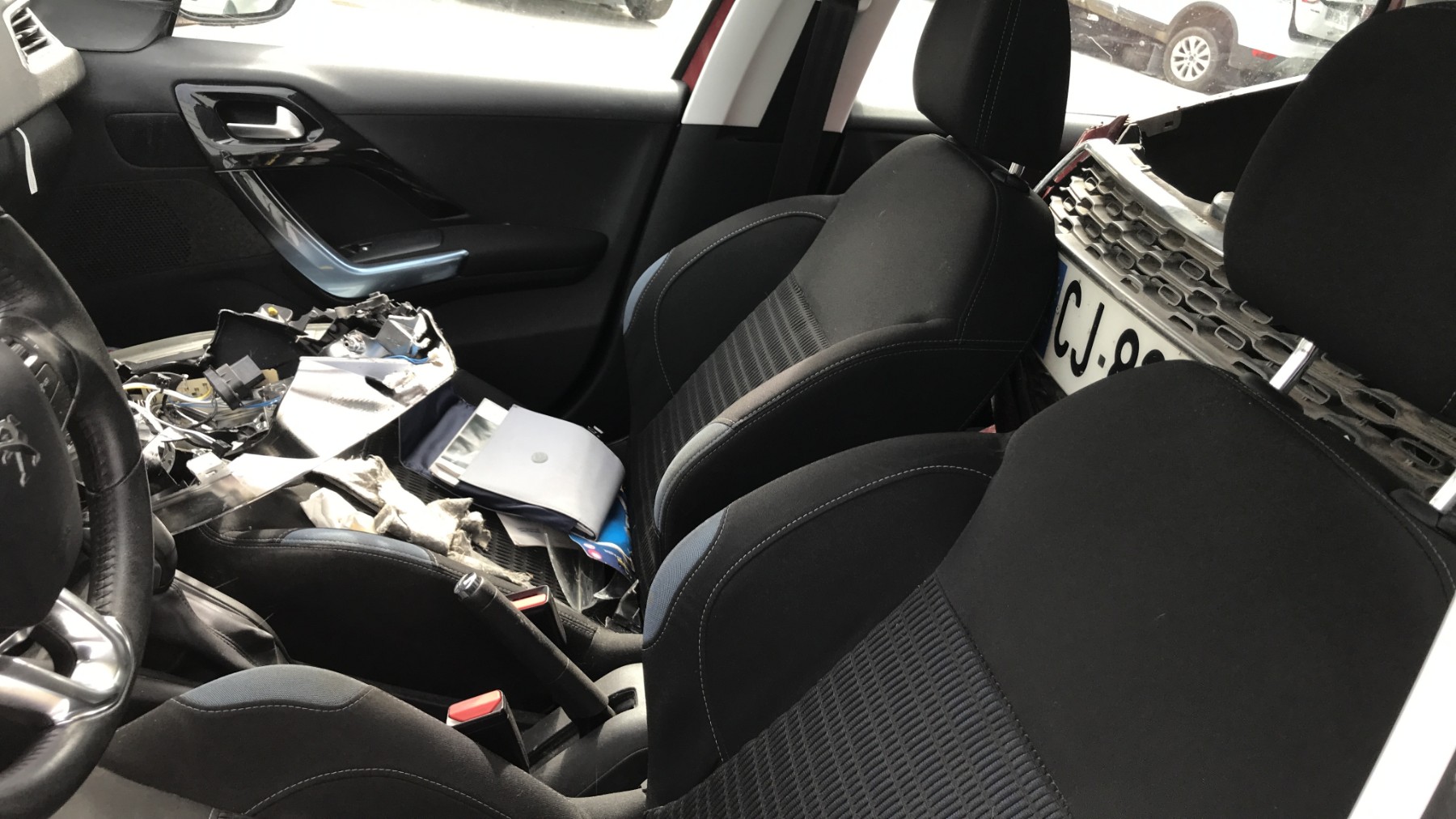 Image PEUGEOT 208 1
